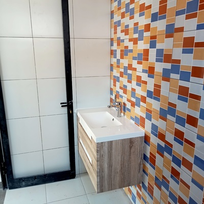 Colocación de lavabos y wc