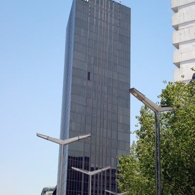 Instalacion de 2 chillers en torre prisma