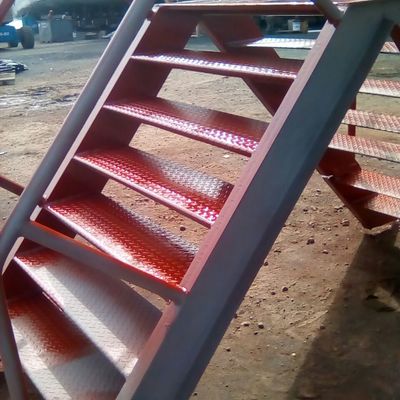 pintar escaleras metalicas