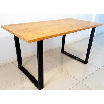 Mesa de hierro  y madera