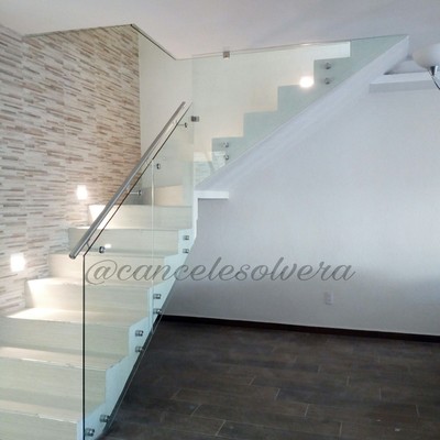 Barandal de cristal templado