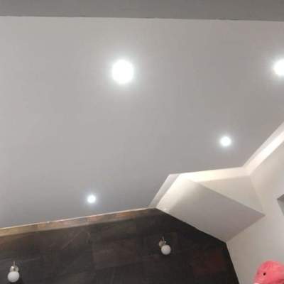 Plafón con luz indirecta