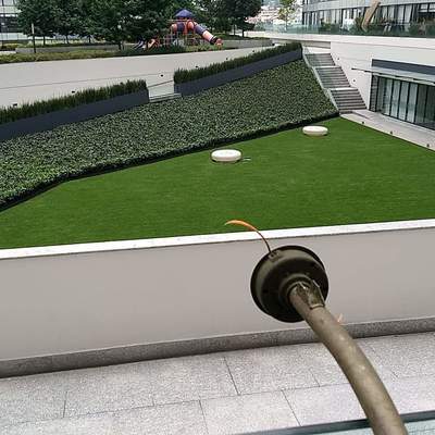 Mantenimiento en áreas verdes y jardineras