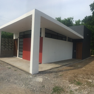 Costrucción casa emergente