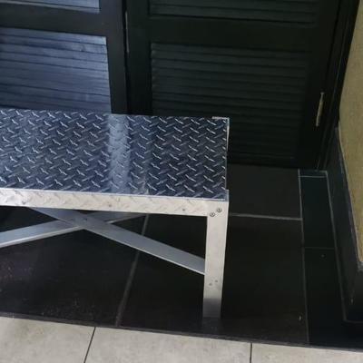 BANCO ESCALÓN DE ALUMINIO