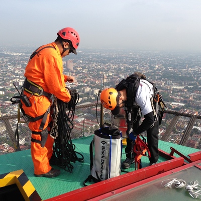 Torre de PEMEX 200 m de altura