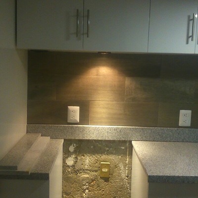 COCINA EN GRANITO GRISSAL Y MDF