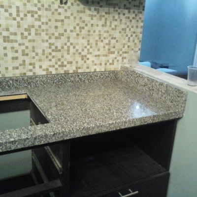 COCINA EN GRANITO GRISSAL Y MDF