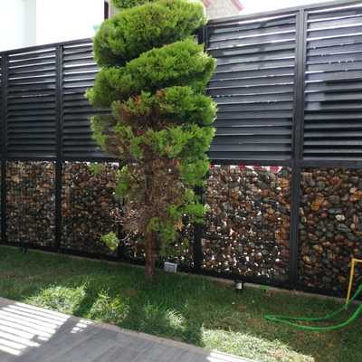 Jardín - Valla Metálica