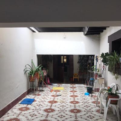 PATIO Y COCHERA