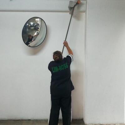 Limpieza de tubos en estacionamientos