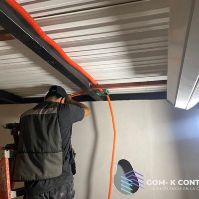 colocación de instalación eléctrica