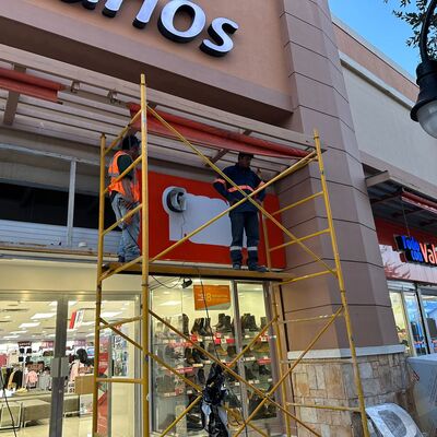 REMODELACIÓN DE FACHADA.