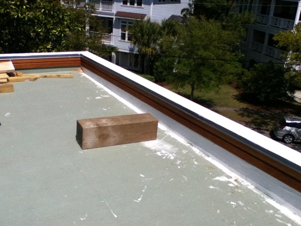 TRABAJOS DE MADERA BARNIZ PINTURA E IMPERMEABILIZACION