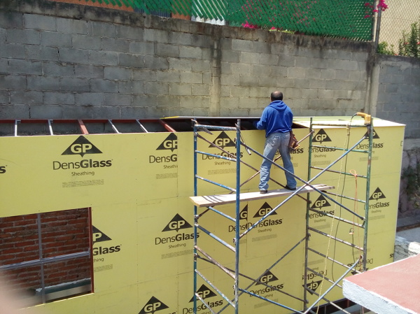 Foto: Muro en Colindancia para Evitar Humedad de Terreno Vecino de Alfa ...