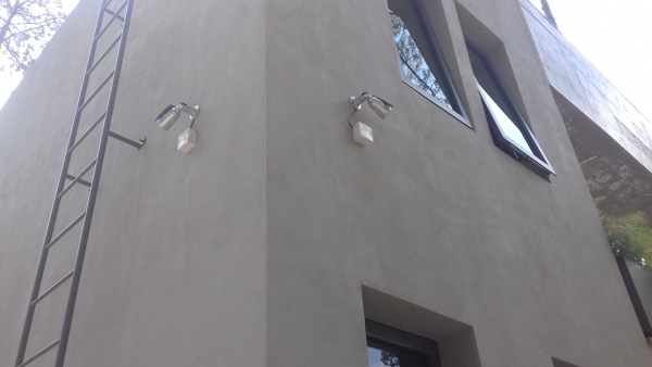 Foto: Instalación Oculta y Profesional con Cajas de Conexiones Estética