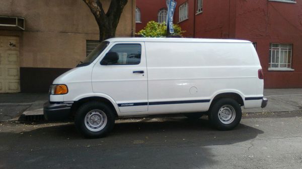 Unidad cerrada 1.5 Toneladas