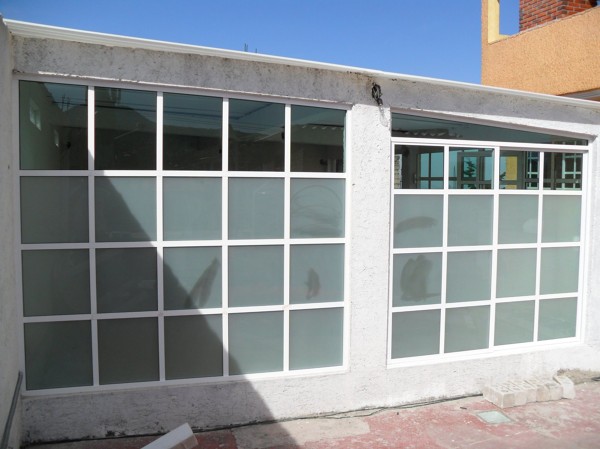 canceles de aluminio y vidrio