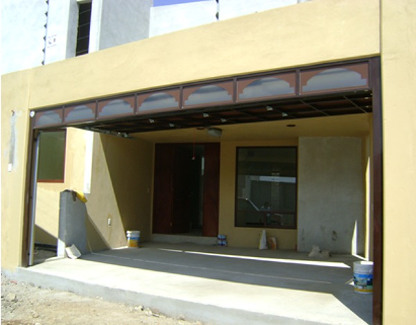 REMODELACIÓN Y AMPLIACIÓN