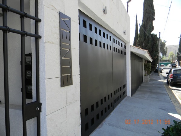 Casa en el Pedregal Fachada