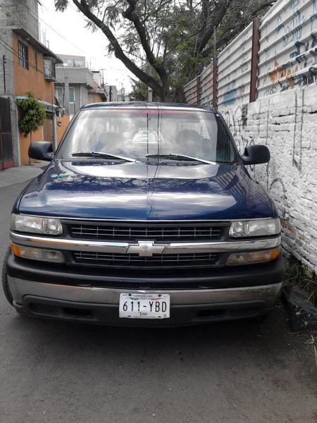 Camioneta  1 1/2   Tons.