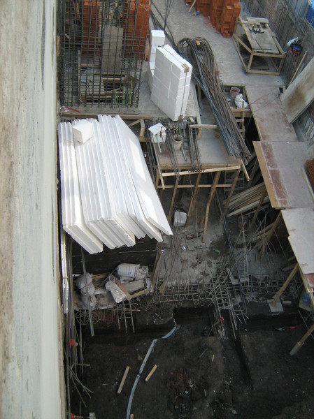 CONSTRUCCIÓN DE EDIFICIO en proceso