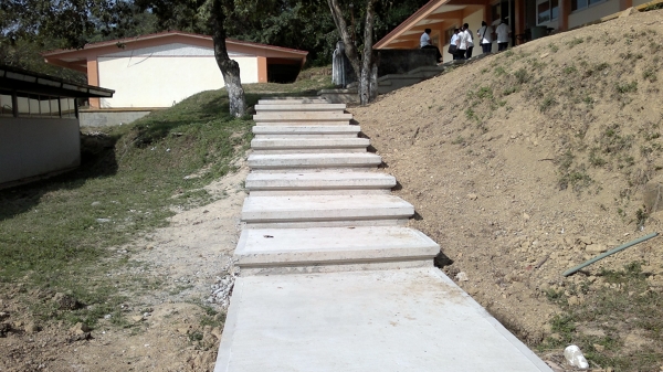 CONSTRUCCION DE ESCALINATAS