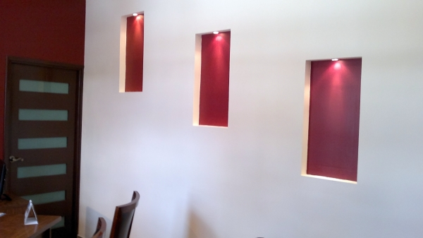 DETALLES DE TABLAROCA EN MURO CON LUMINARIAS