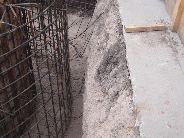 Armado de cimentación para recibir un silo de 200 toneladas