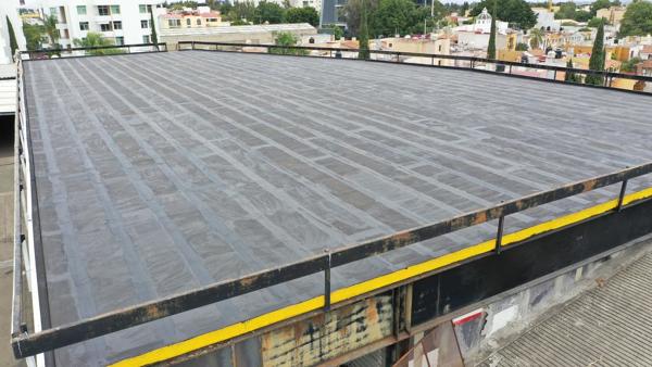 Impermeabilización de estacionamiento comercial.