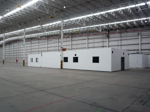 Elaboración de dos edificaciones para oficinas en bodega del cliente