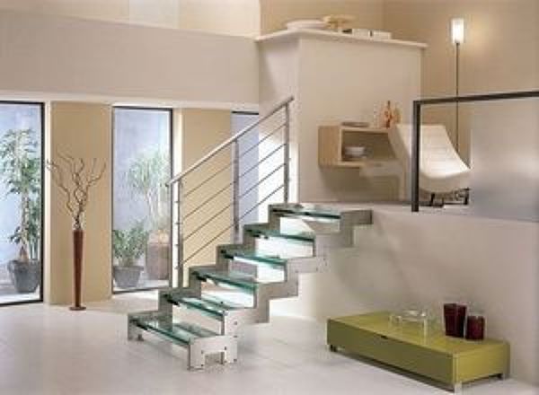 Escalera de cristal y aluminio