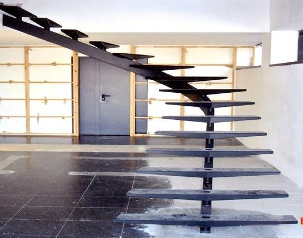 Escalera minimalista