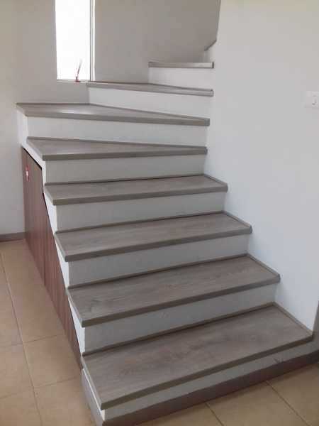 Escaleras con madera