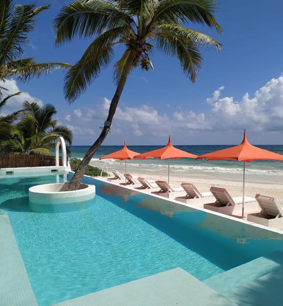 ALBERCA HOTEL SHAMBALA PETIT