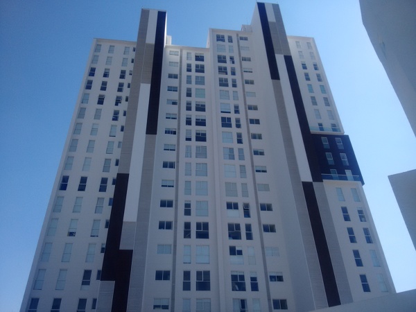 EDIFICIO DE ARGENTA A EN BOSQUE REAL