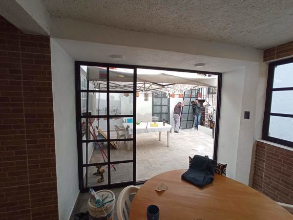 Ventana de aluminio