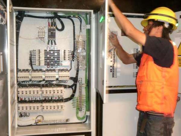 Instalacion tableros de control