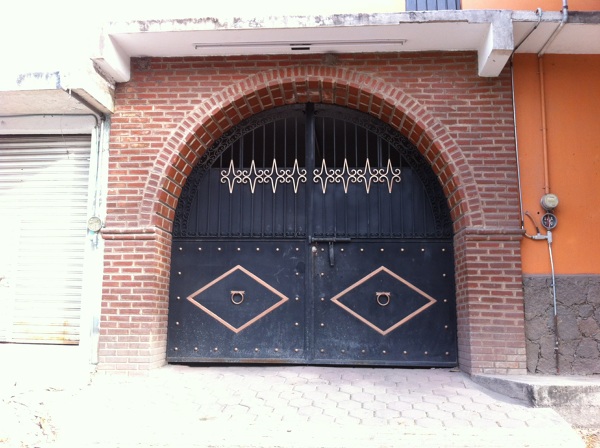 Arco de tabique rojo
