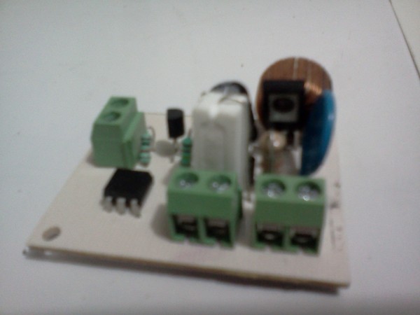 Modulo con foto celda y triac otra vista
