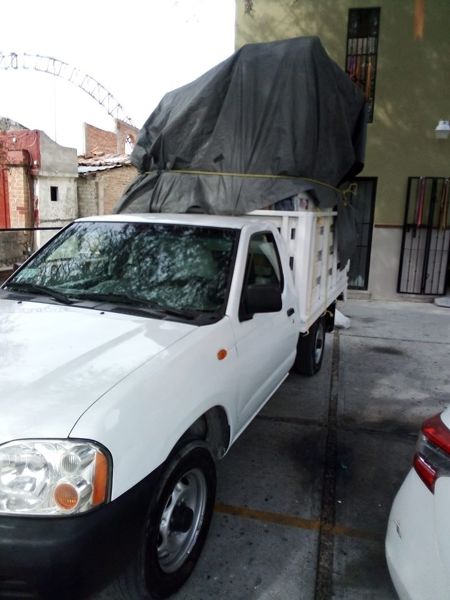 NISSAN NP300 1TON.