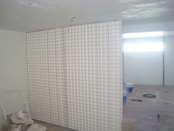 panel W