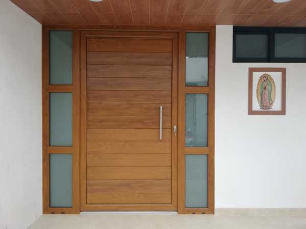 PUERTA ACCESO PRINCIPAL