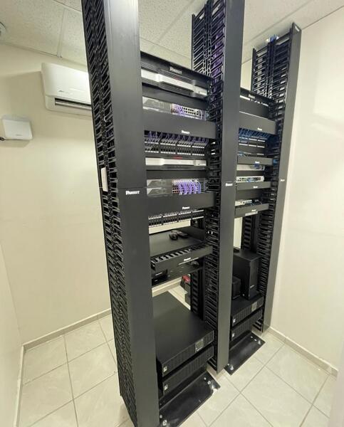 Foto: Instalacion Rack de Grupo Meraki #1005274 - Habitissimo