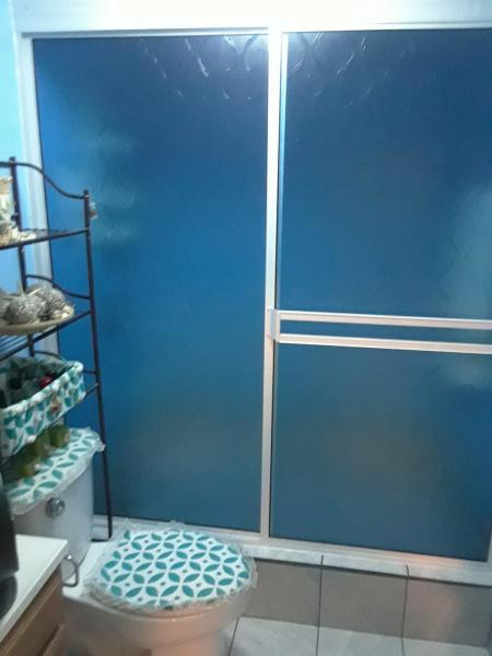 Azul rey aluminio blanco