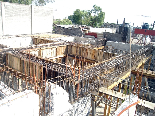 Foto: Trabes Principales - Losa de Concreto Armado de Servicios De