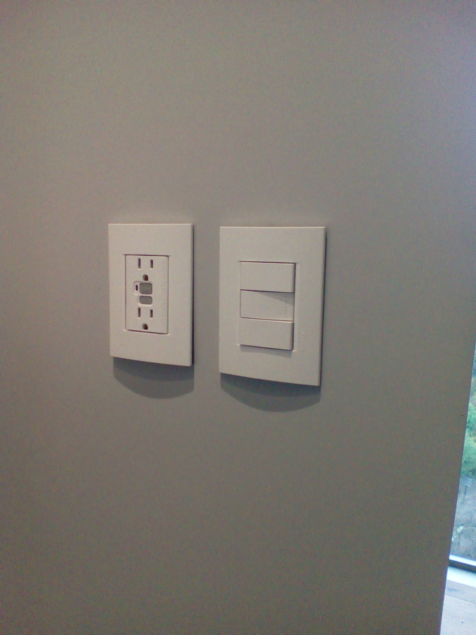 Apagadores y contactos de falla a tierra