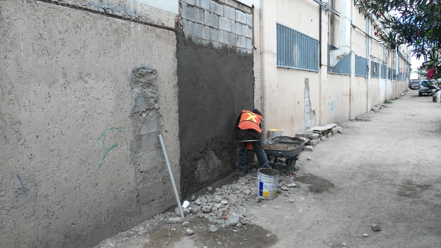 APLANADO PARA RECIBIR PINTURA ANTIGRAFITI 