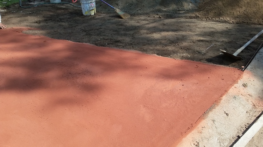 APLICACIÓN DE COLOR SOBRE CONCRETO