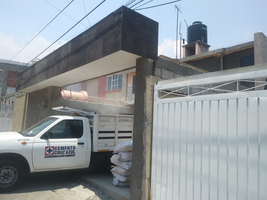 Aplicacion de estuco en plafon de marquesina